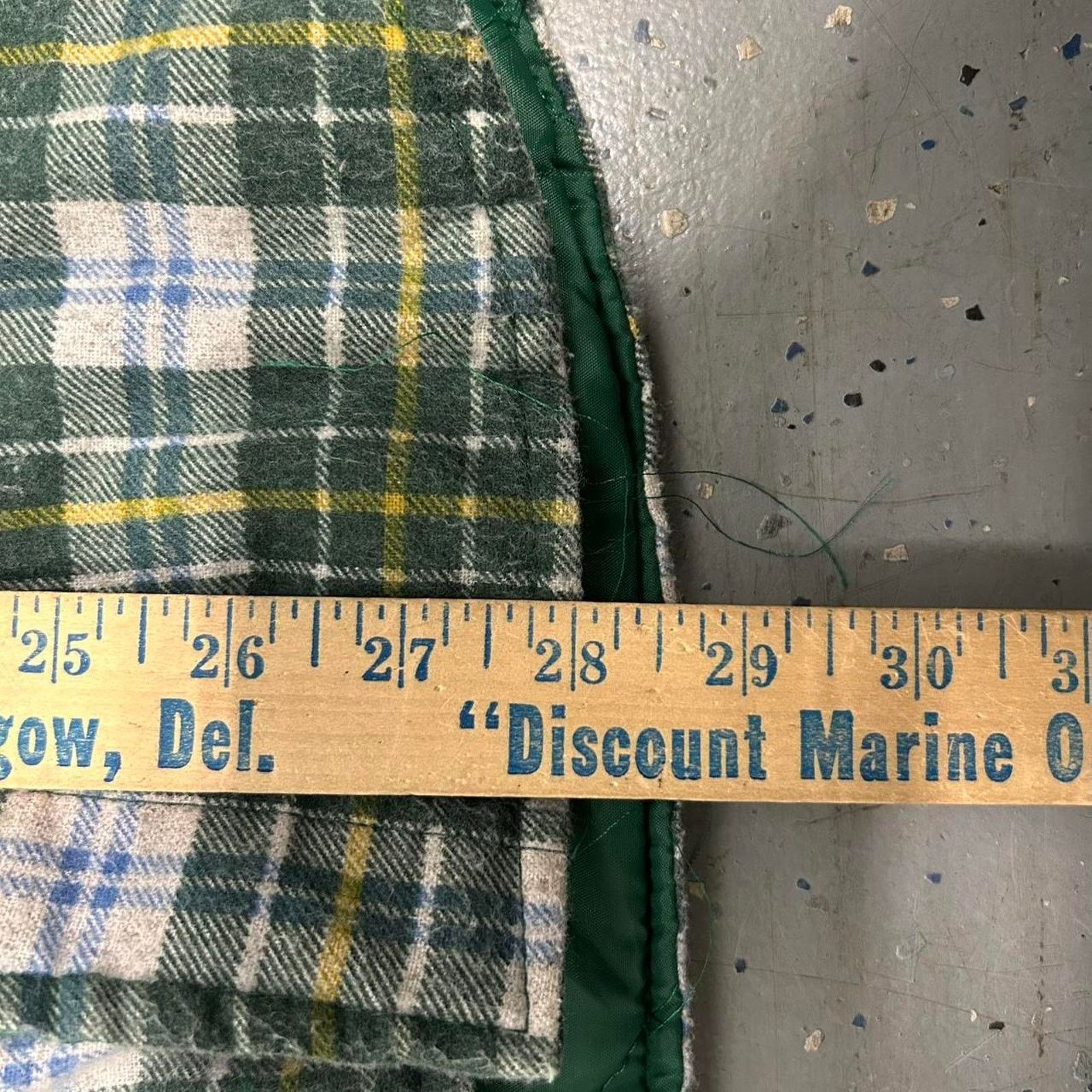 JCPenney VTG 70s/80s JCPenney green and white plaid flannel shirt Size US L / EU 52-54 / 3 - 5 Thumbnail