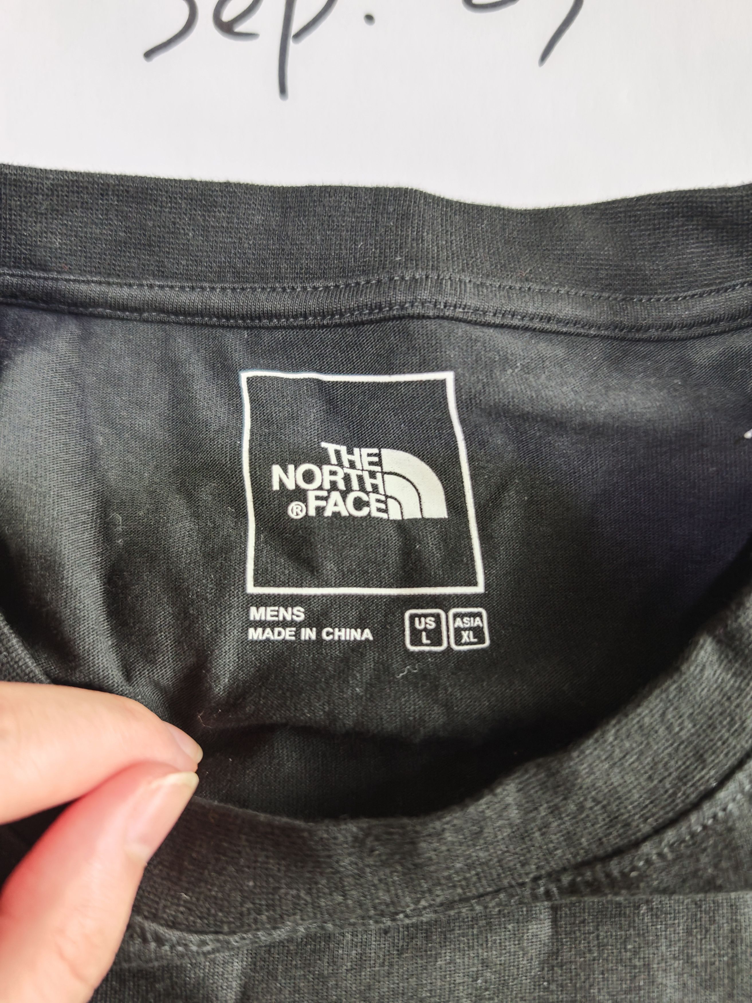 The North Face TNF Tshirts black Size US L / EU 52-54 / 3 - 5 Thumbnail