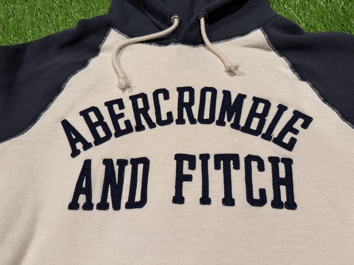 Abercrombie & Fitch Y2K Abercrombie & Fitch Sweatshirt Hoodie 00’s Logo Patched Size US S / EU 44-46 / 1 - 3 Thumbnail