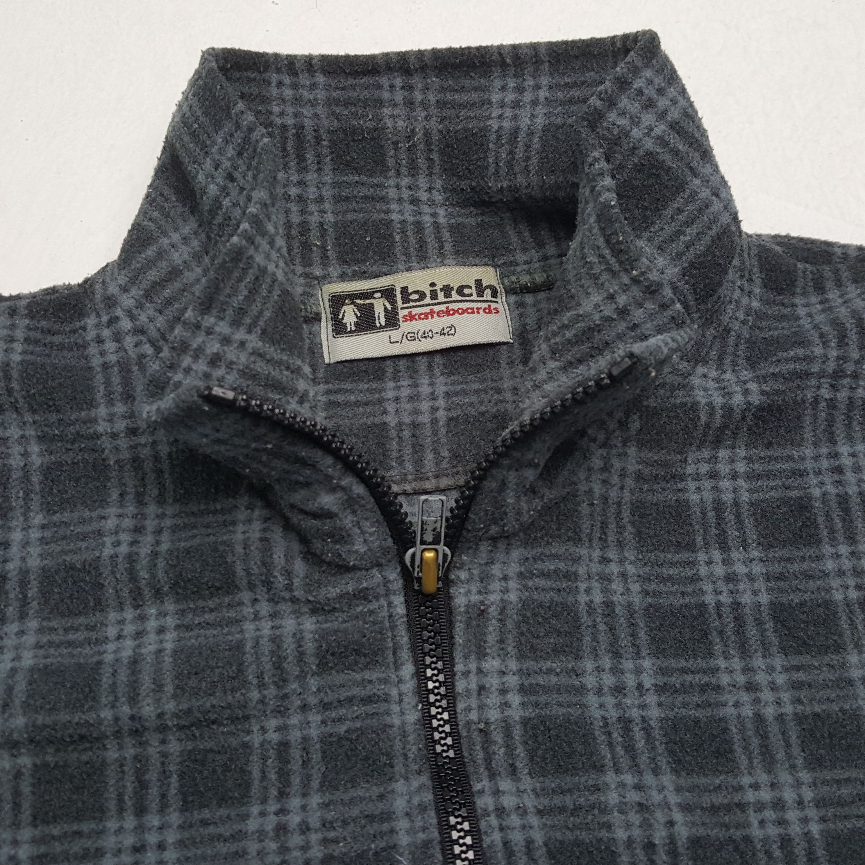 Vintage BITCH SKATEBOARDS Half Zipper Sweater Sweatshirt Size US XL / EU 56 / 4 - 10 Thumbnail