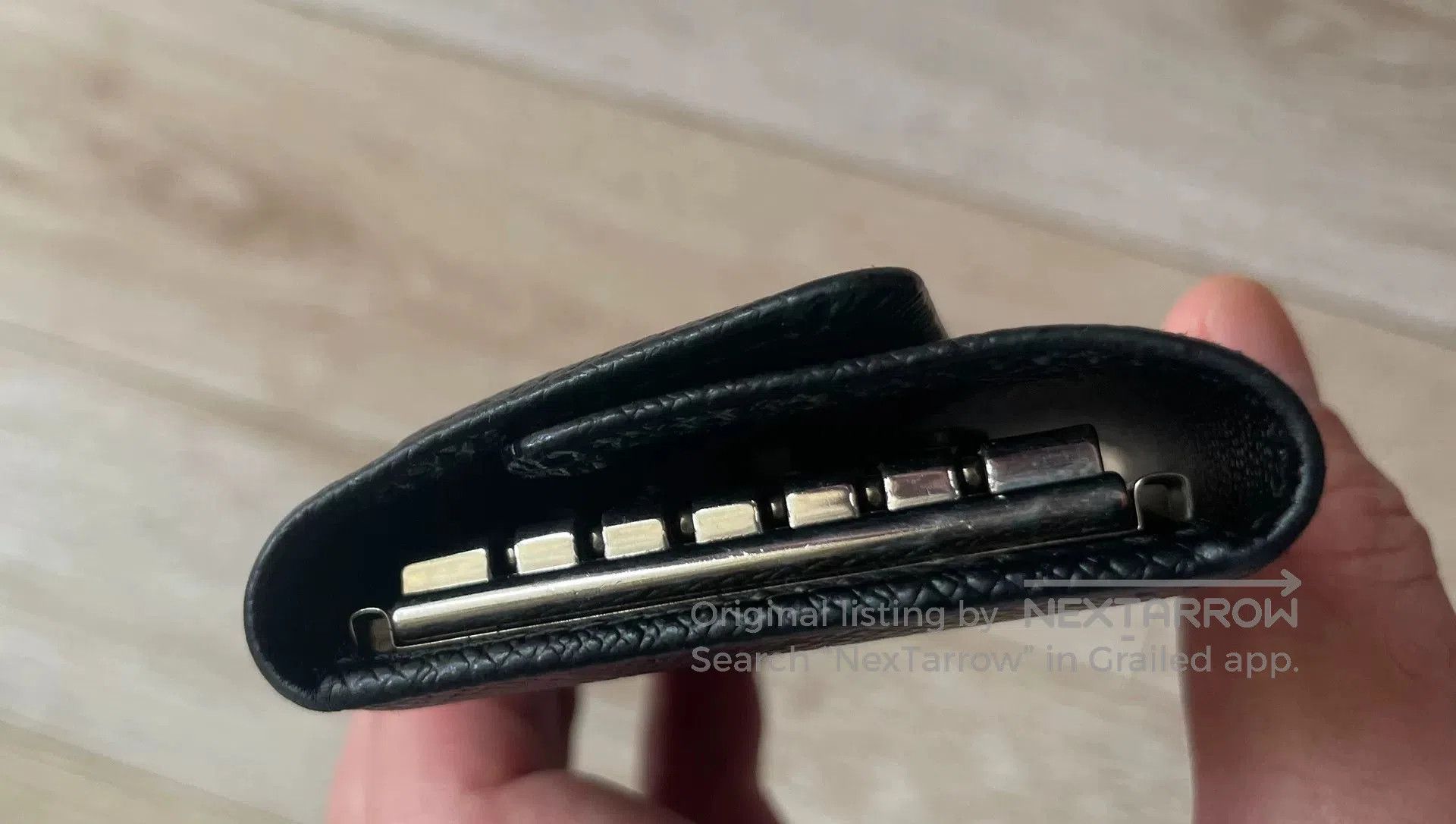 Louis Vuitton Louis Vuitton Key Pouch. Size ONE SIZE - 7 Thumbnail