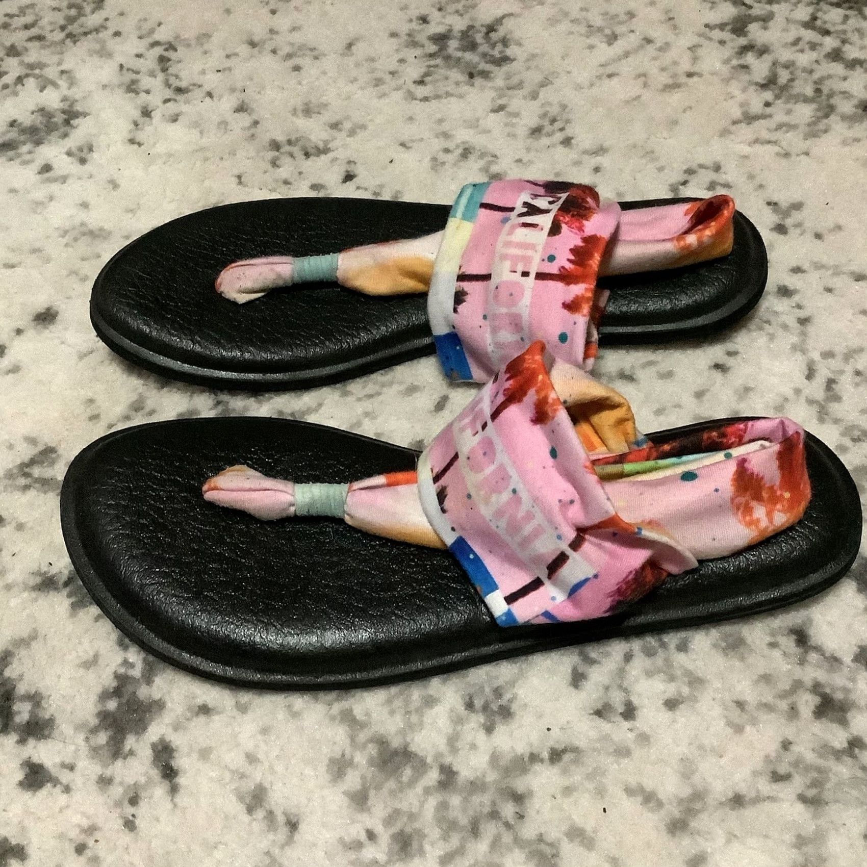 Sanuk Sanuk Yoga Sling Sanuk Sandal Flip Flop Women 8 Multicolor Geometric Logo Ankle Strap Cushioned Cotton Blend Comfort Size US 7 / IT 37 - 2 Thumbnail