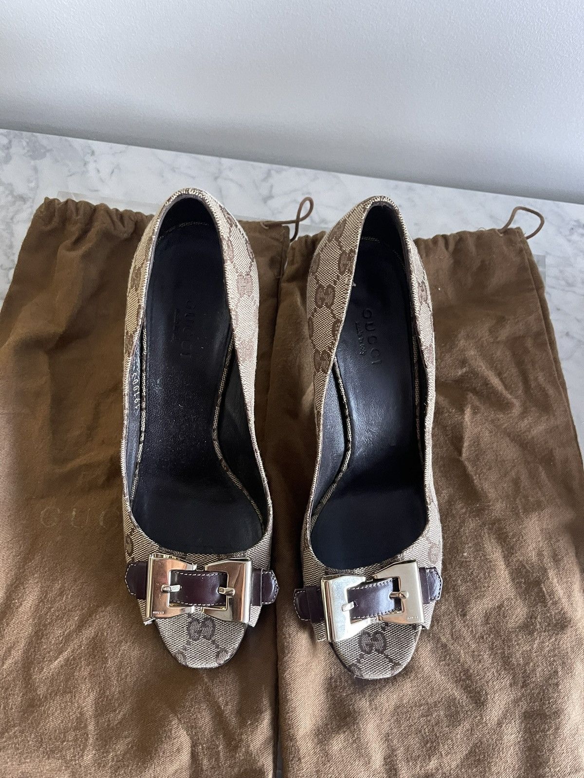 Gucci × Vintage Vintage Gucci Monogram Canvas Leather Heels Pumps Size US 7.5 / IT 37.5 - 6 Thumbnail