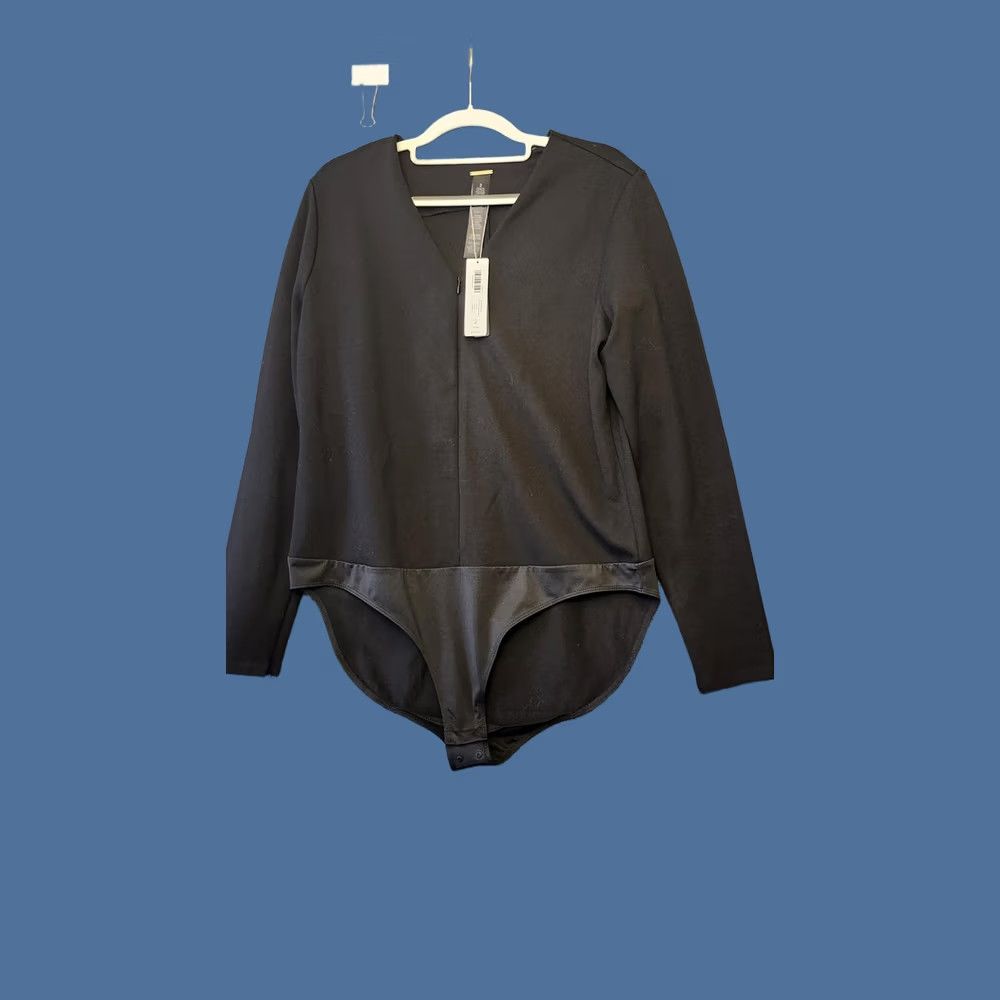 Vintage Chico's Black Label Bodysuit Womens 2 Black Long Sleeve V Neck Snap Gusset Top Size XS / US 0-2 / IT 36-38 - 1 Thumbnail