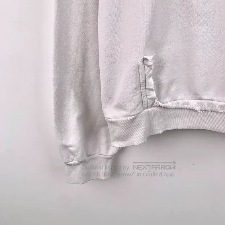 Balenciaga Balenciaga White Hole Distressed Tape Logo Letter Printed Size US XS / EU 42 / 0 - 5 Thumbnail