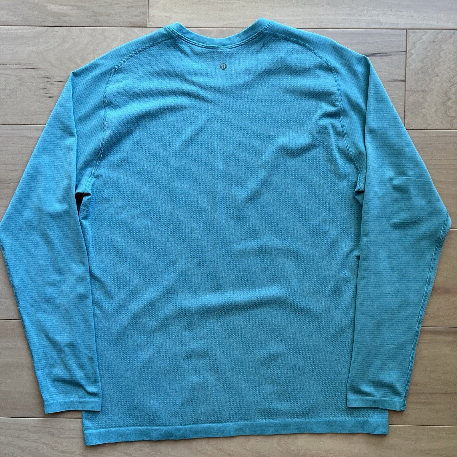 Lululemon Lululemon Metal Vent Shirt XL Blue Long Sleeve Casual Size US XL / EU 56 / 4 - 7 Thumbnail