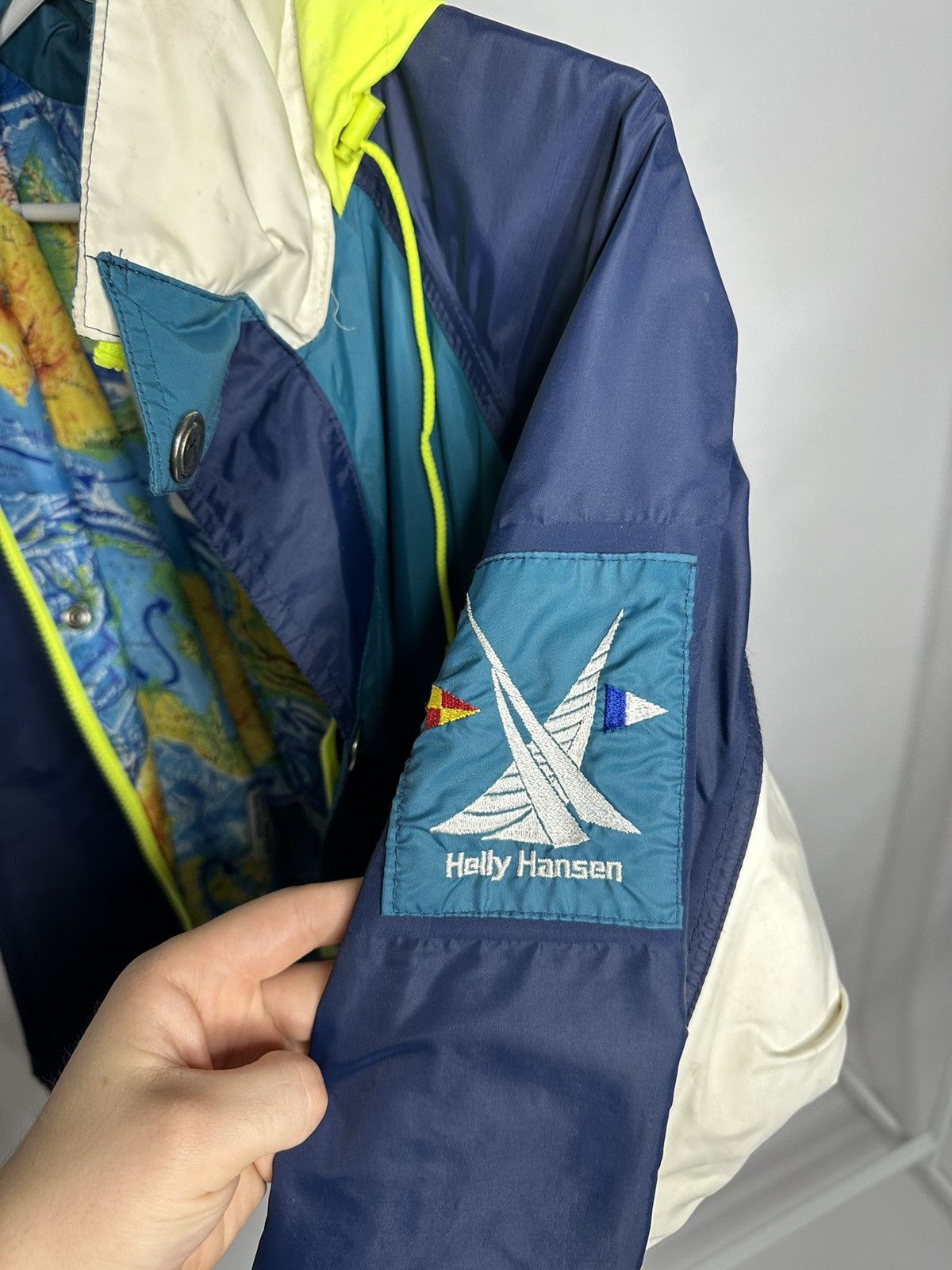 Helly Hansen Helly Hansen Vintage Size US M / EU 48-50 / 2 - 7 Thumbnail
