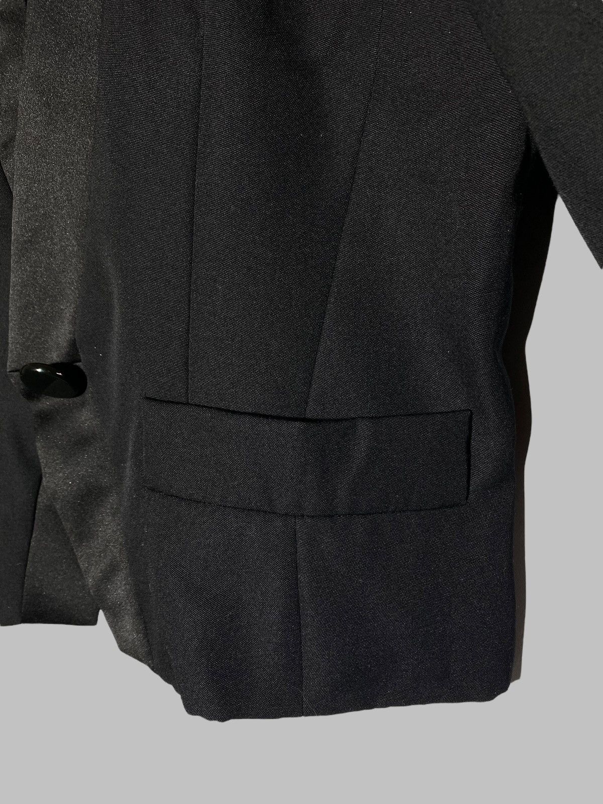 Yves Saint Laurent Vintage 90s Yves Saint Laurent Tuxedo Crop Jacket & Skirt Size L / US 10 / IT 46 - 10 Thumbnail
