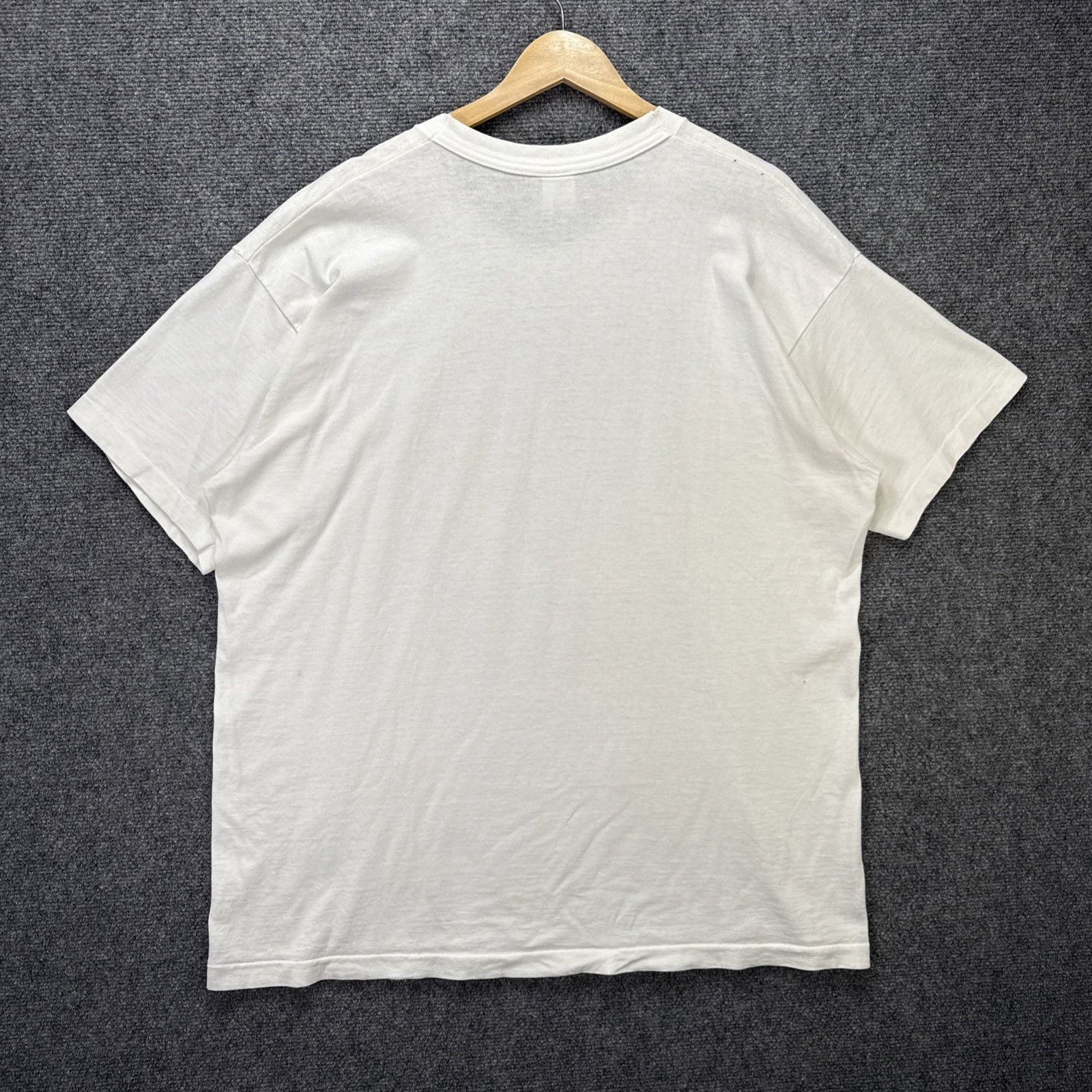 Vintage Vintage Screaming Man Shirt Mens XL White 90s Do Not Trust T Size US XL / EU 56 / 4 - 7 Thumbnail