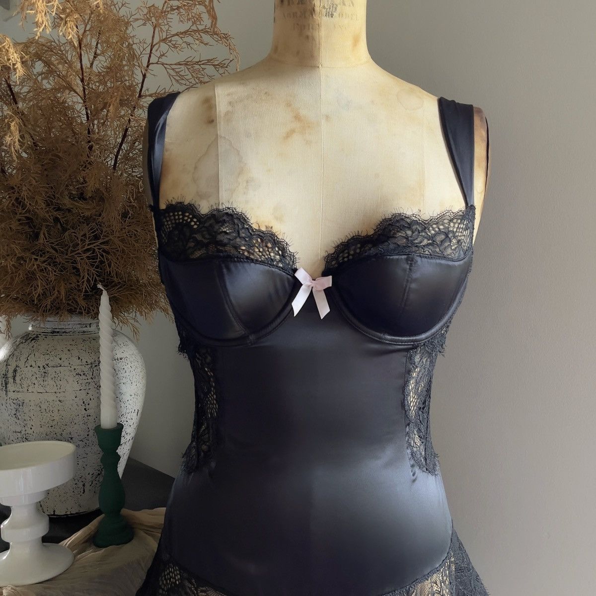 Victoria's Secret Romantic Black Lace Detail Bustier Slip Dress (34C/32D) Size ONE SIZE - 12 Thumbnail