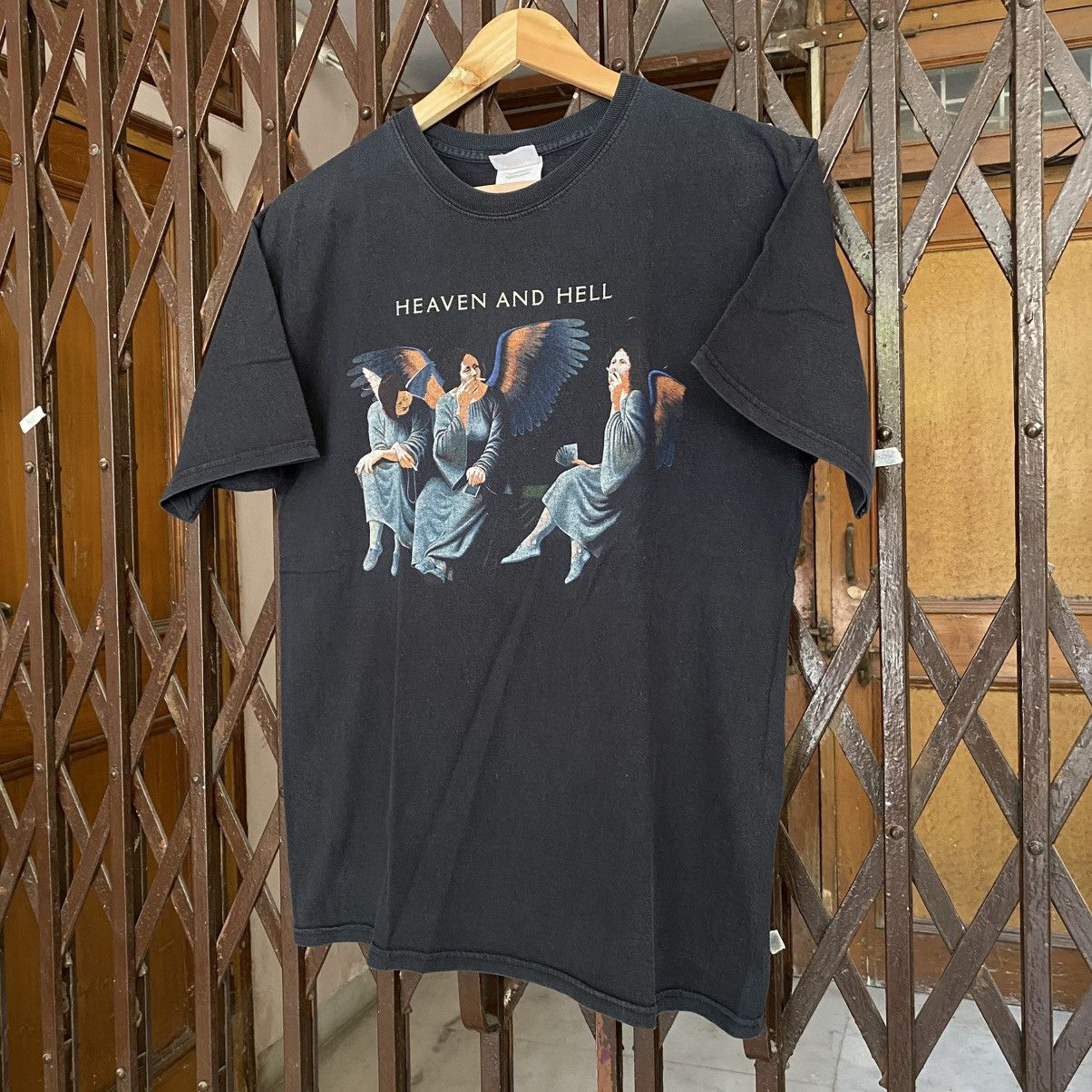Band Tees Vintage Black Sabbath "Heaven and Hell" album cover t-shirt Size US M / EU 48-50 / 2 - 2 Thumbnail