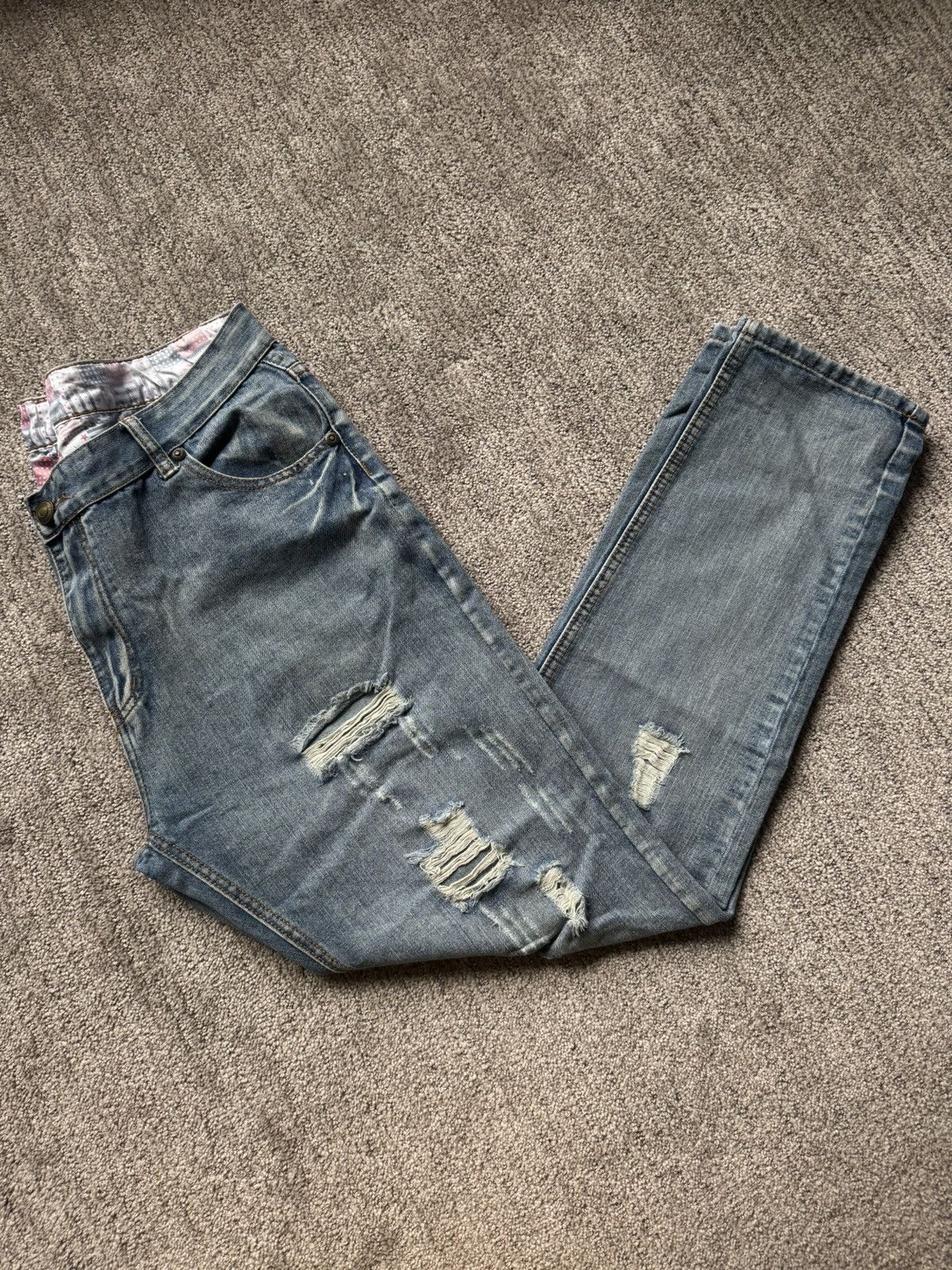 Shein TALL GUYS!! Distressed Regular Fit Tapered Leg Jeans Size US 36 / EU 52 - 1 Thumbnail