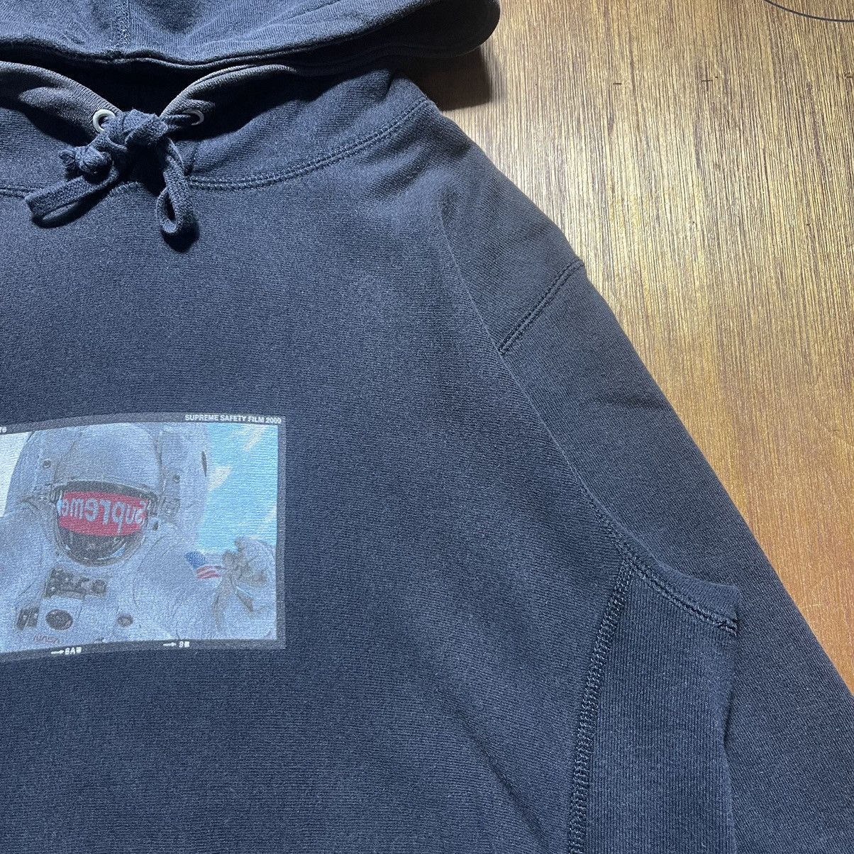 Supreme Supreme Nasa Hoodie Size S to M Size US S / EU 44-46 / 1 - 6 Thumbnail