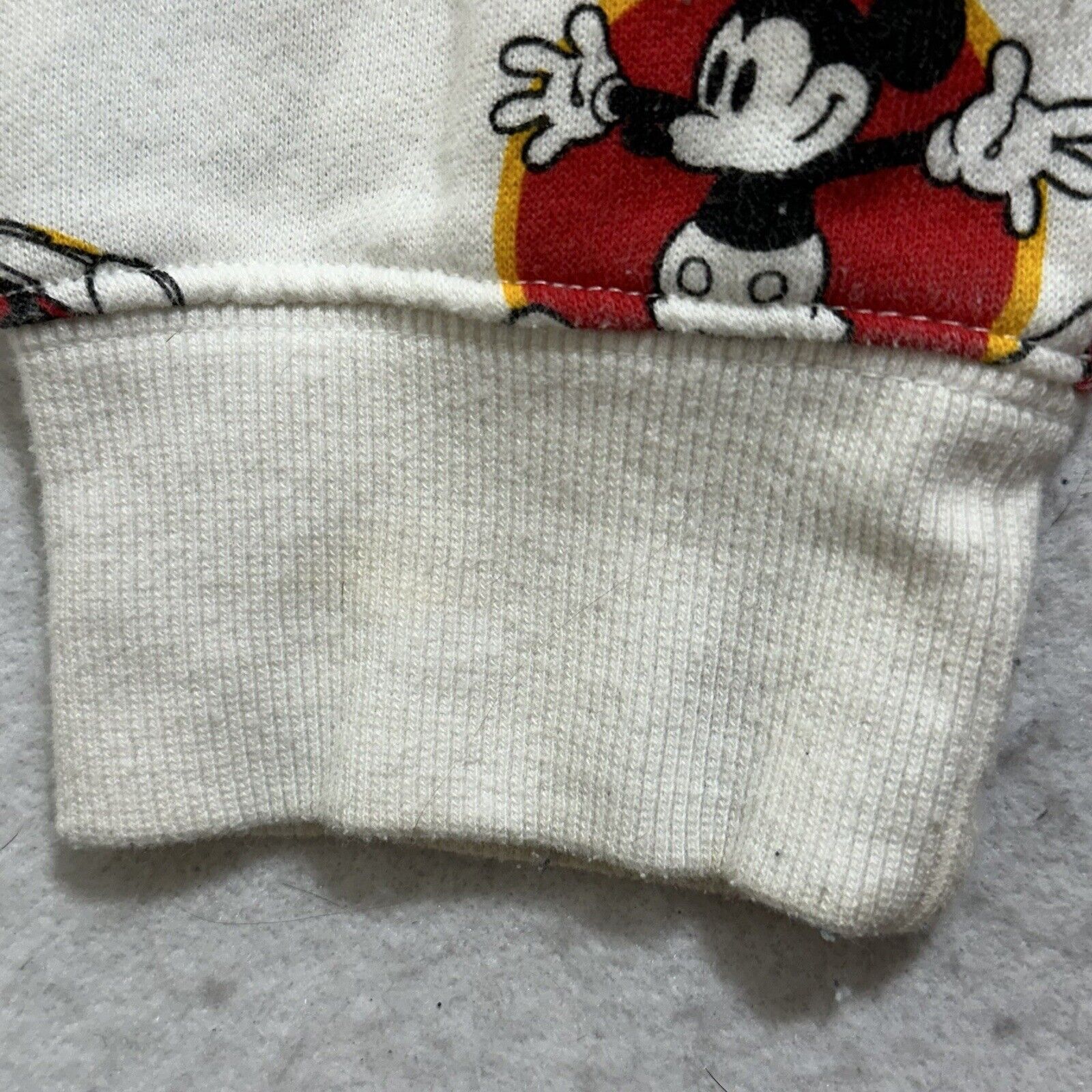 Forever 21 Disney Forever 21 Medium Mickey Mouse Hoodie Fleece Lined Size US M / EU 48-50 / 2 - 9 Thumbnail