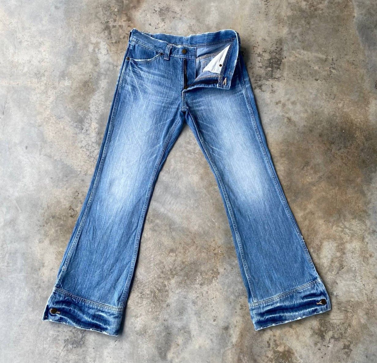 Lee RARE Vintage Lee Riders Button Slit Flare Jean-70s/80s Style Size US 29 - 10 Thumbnail