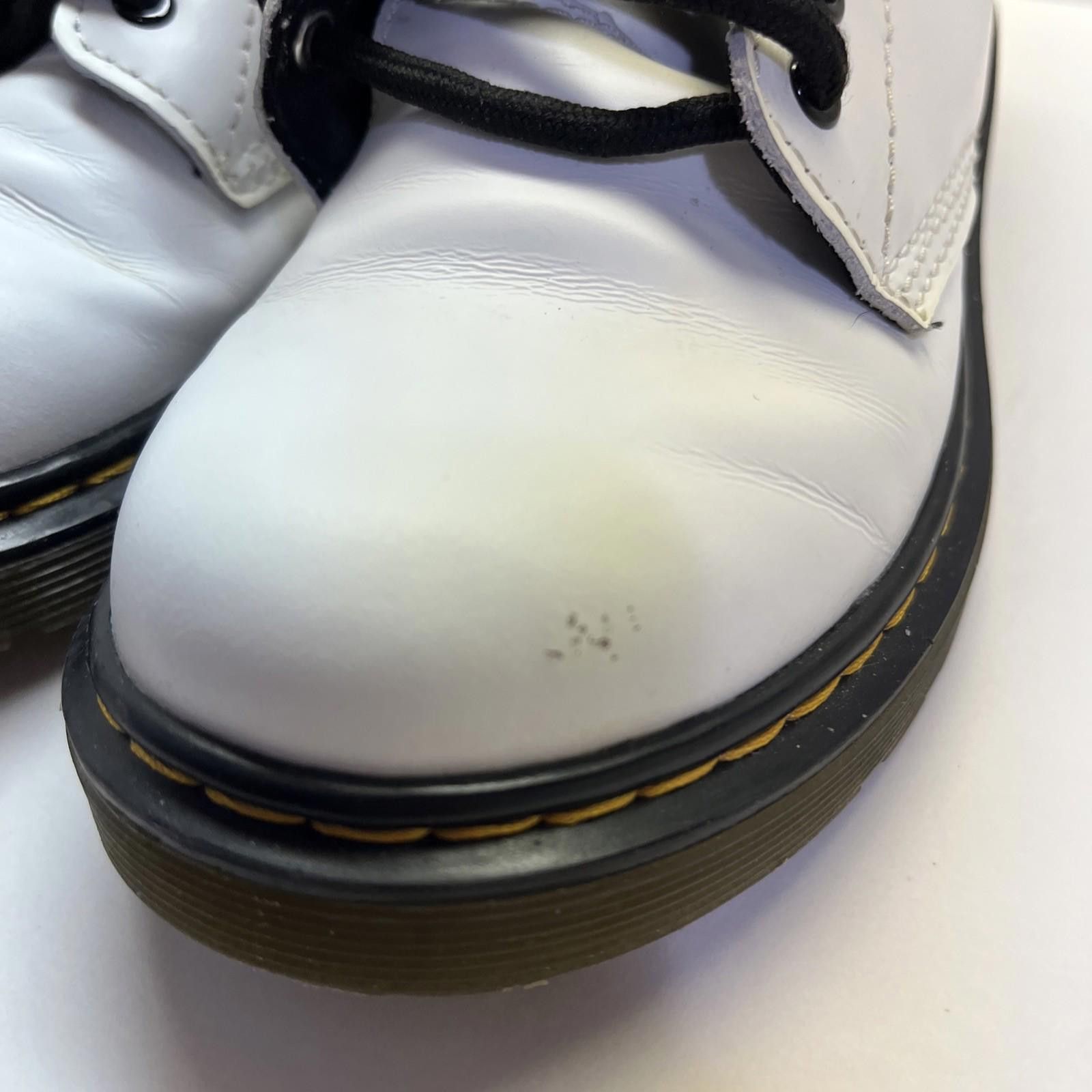 Dr. Martens Sz 2 Doc Martens Jr Patent Leather Boots Airwair White Size US 4 / IT 34 - 6 Thumbnail