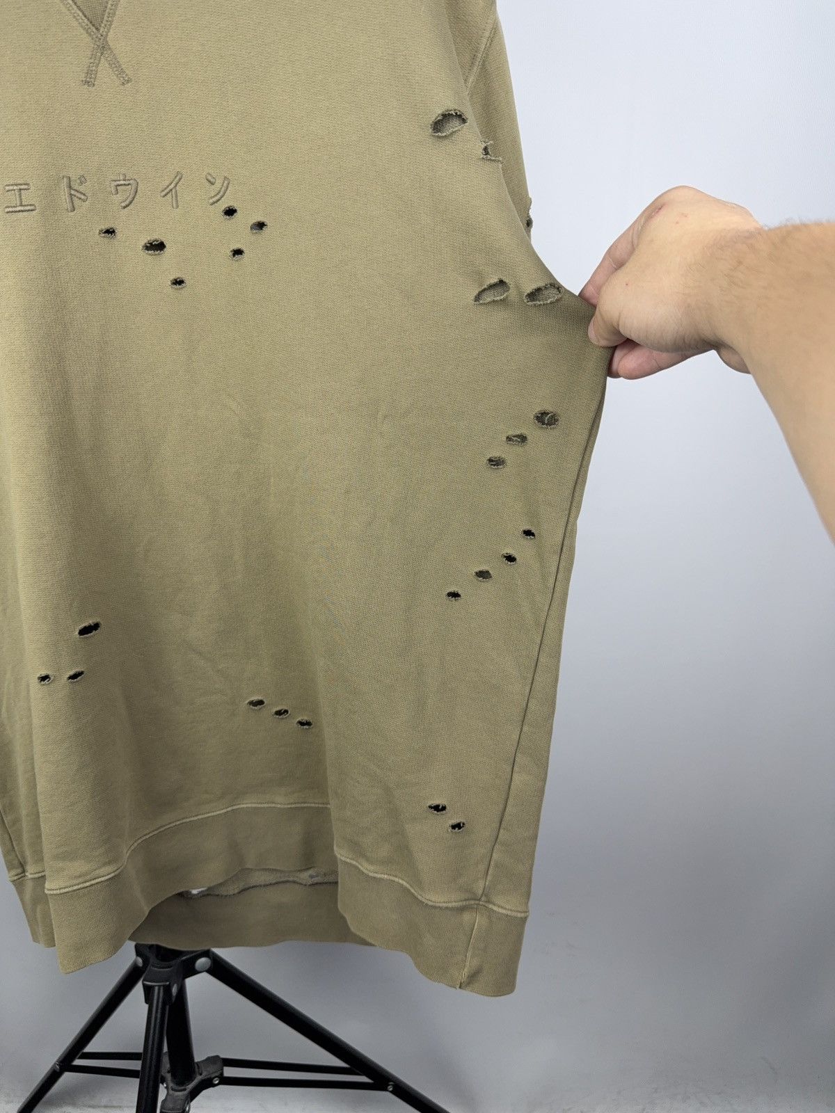 Edwin Distressed Y2K Retro Edwin Vintage style 90s Sweatshirt Size US L / EU 52-54 / 3 - 6 Thumbnail