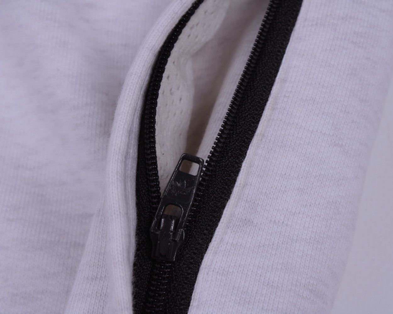 Adidas × Alexander Wang ADIDAS x ALEXANDER WANG Crossover Logo Printed Sweat Pant Size US 30 / EU 46 - 10 Thumbnail