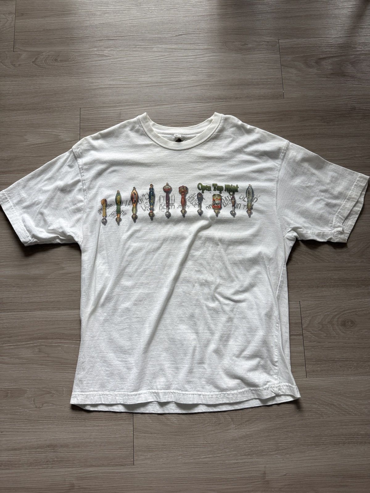 Vintage White and multi-coloured Newport Blue open tap t-shirt tee Size US XL / EU 56 / 4 - 1 Thumbnail