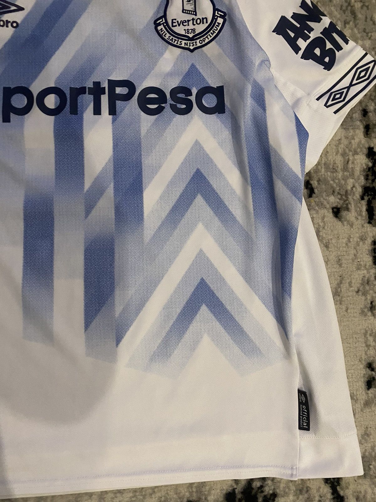 Umbro × Vintage Everton Umbro 2018-19 Soccer Jersey angry birds Blockcore Size US S / EU 44-46 / 1 - 4 Thumbnail