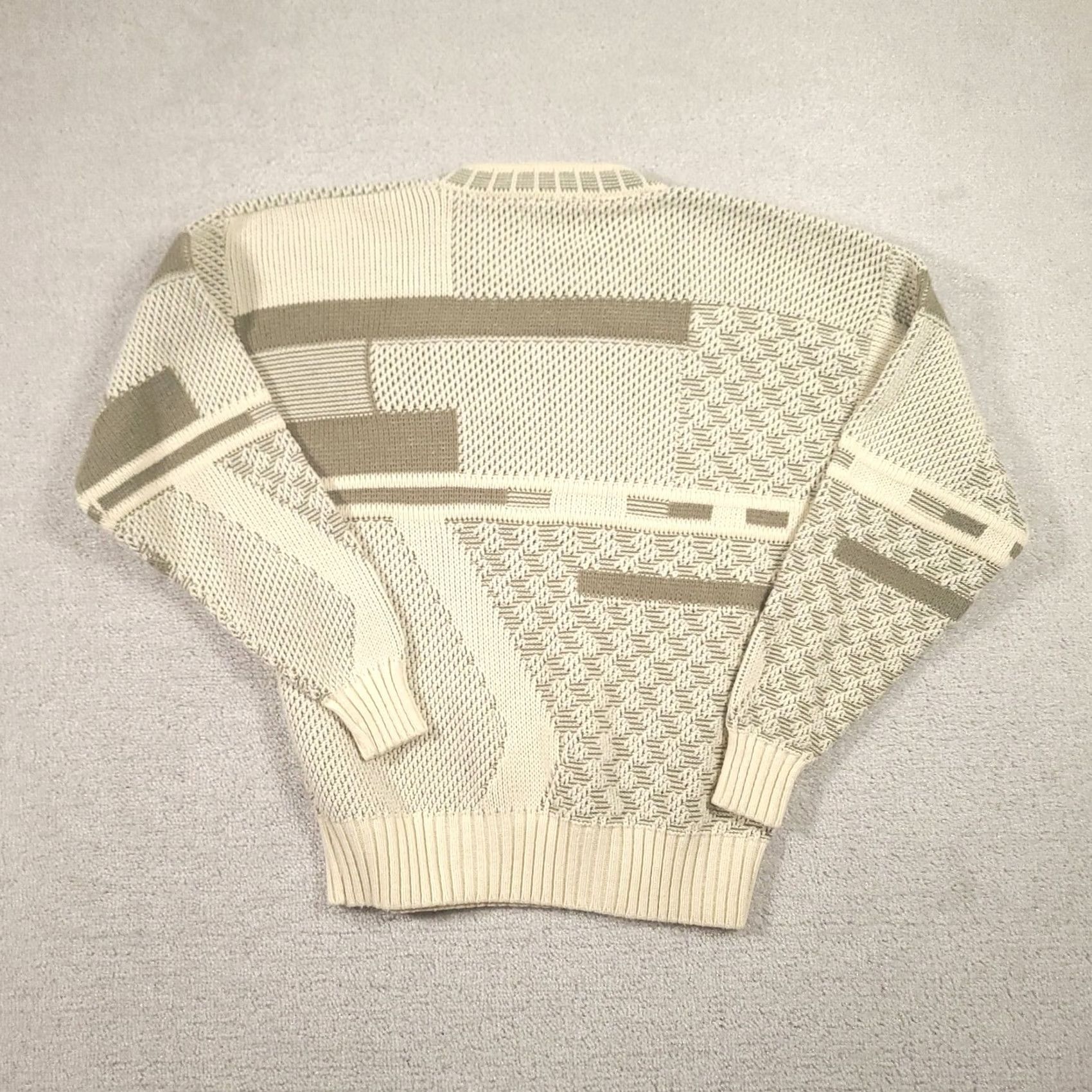 London Fog VINTAGE London Fog Sweater Mens M Wool Beige Geometric Crewneck Pullover 90s Size US L / EU 52-54 / 3 - 7 Thumbnail