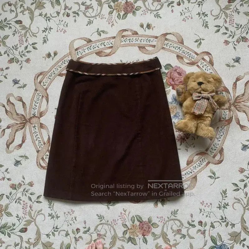Burberry Burberry Brown Cotton Women's Skirt. Size 23" - 4 Thumbnail