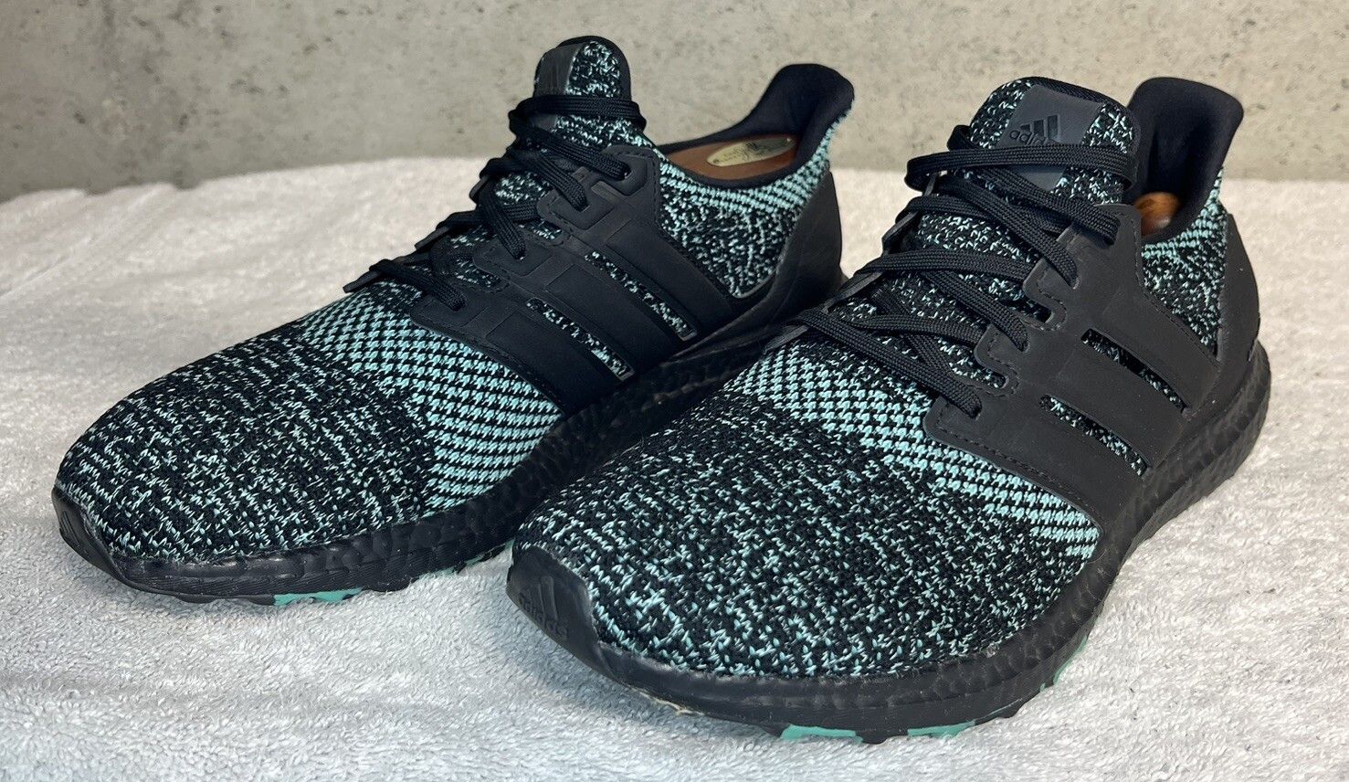 Adidas Adidas Ultra Boost 4.0 Core Black True Green Size 10 Shoes Size US 10 / EU 43 - 3 Thumbnail