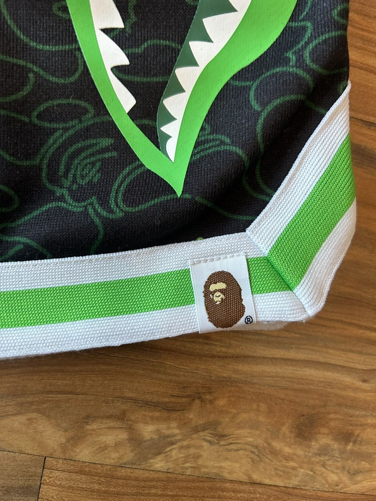 Bape NEW Bape x Razer Collab Side Shark Shorts Size US 30 / EU 46 - 5 Thumbnail