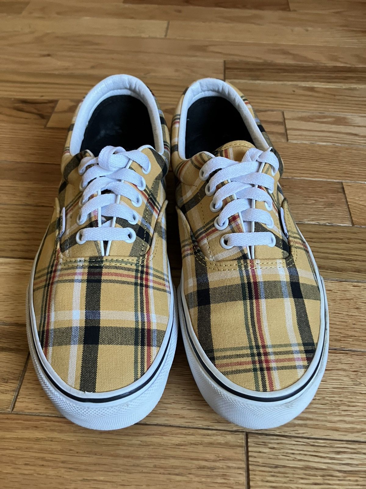 Vans Vans Off the Wall Mens/Women’s Era Plaid sz 7.5M 9 W Size US 7.5 / EU 40-41 - 1 Thumbnail