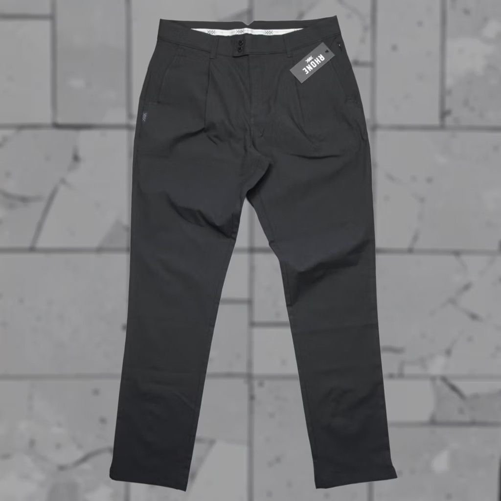 Rhone Rhone Golf Tour Trouser Pants Black Size 33x32 Classic Fit Performance Pants Men Regular Sl Size US 34 / EU 50 - 1 Thumbnail