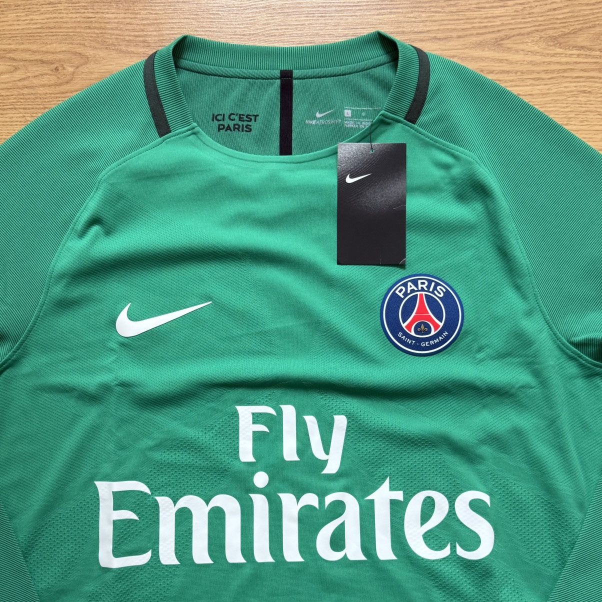Nike PSG 2016 Nike Football Shirt Soccer Jersey NEW Size US L / EU 52-54 / 3 - 2 Thumbnail