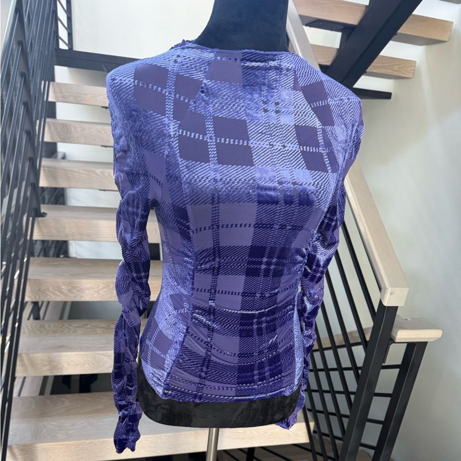 Urban Outfitters New Stylish purple Long Sleeve Women's Top size XS Size XS / US 0-2 / IT 36-38 - 7 Thumbnail