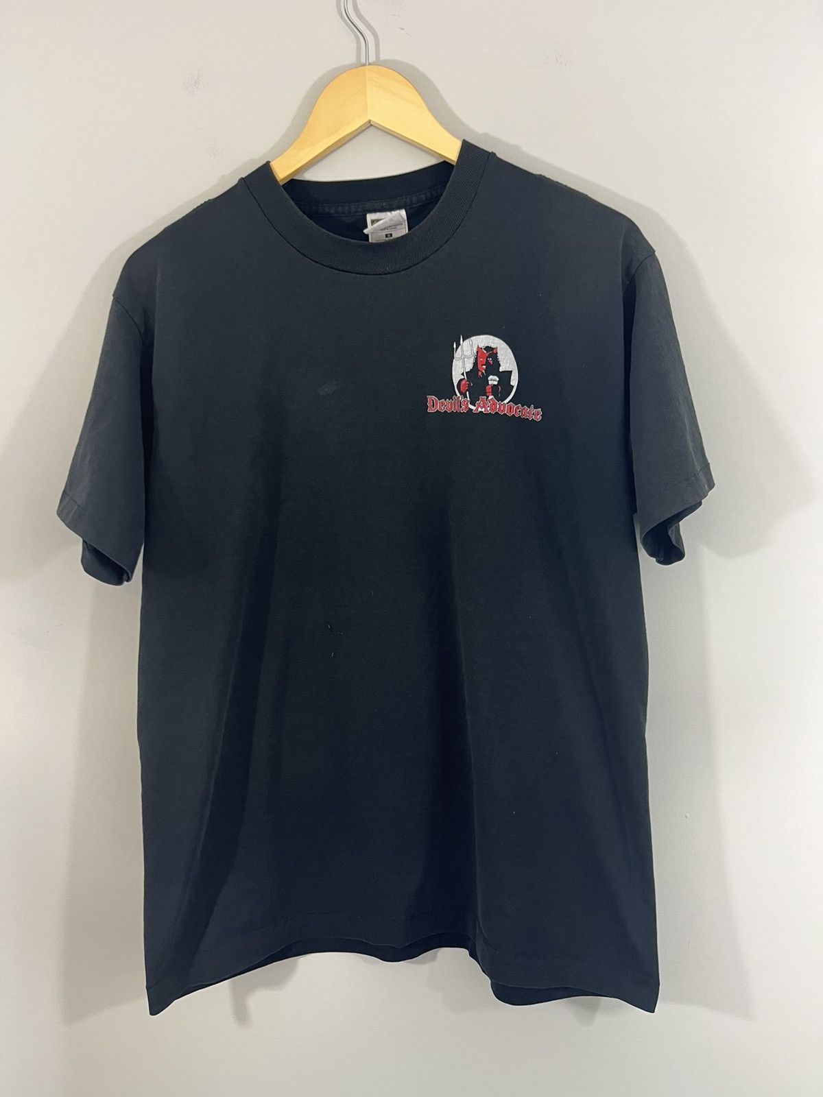 Vintage Single Stitch DEVILS ADVOCATE Paper Thin Beer Tee Size US L / EU 52-54 / 3 - 1 Thumbnail