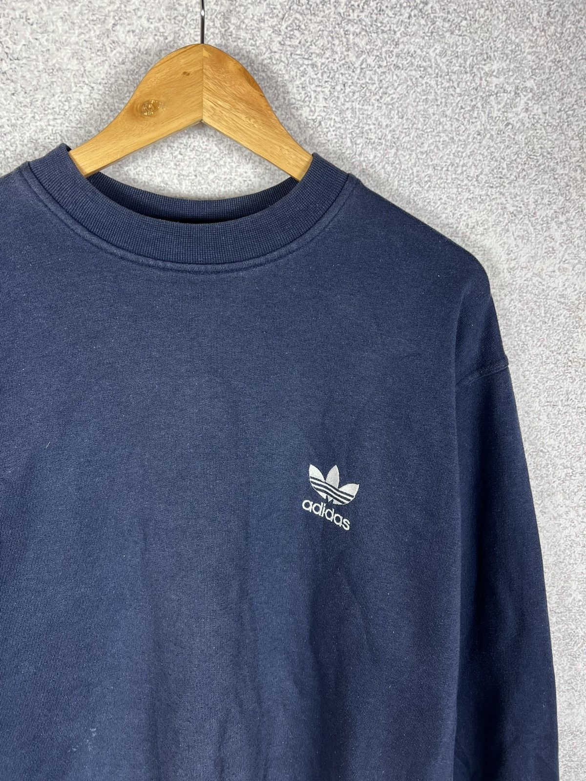 Adidas Vintage Adidas Small Logo Oversized Sweatshirt Size US M / EU 48-50 / 2 - 2 Thumbnail