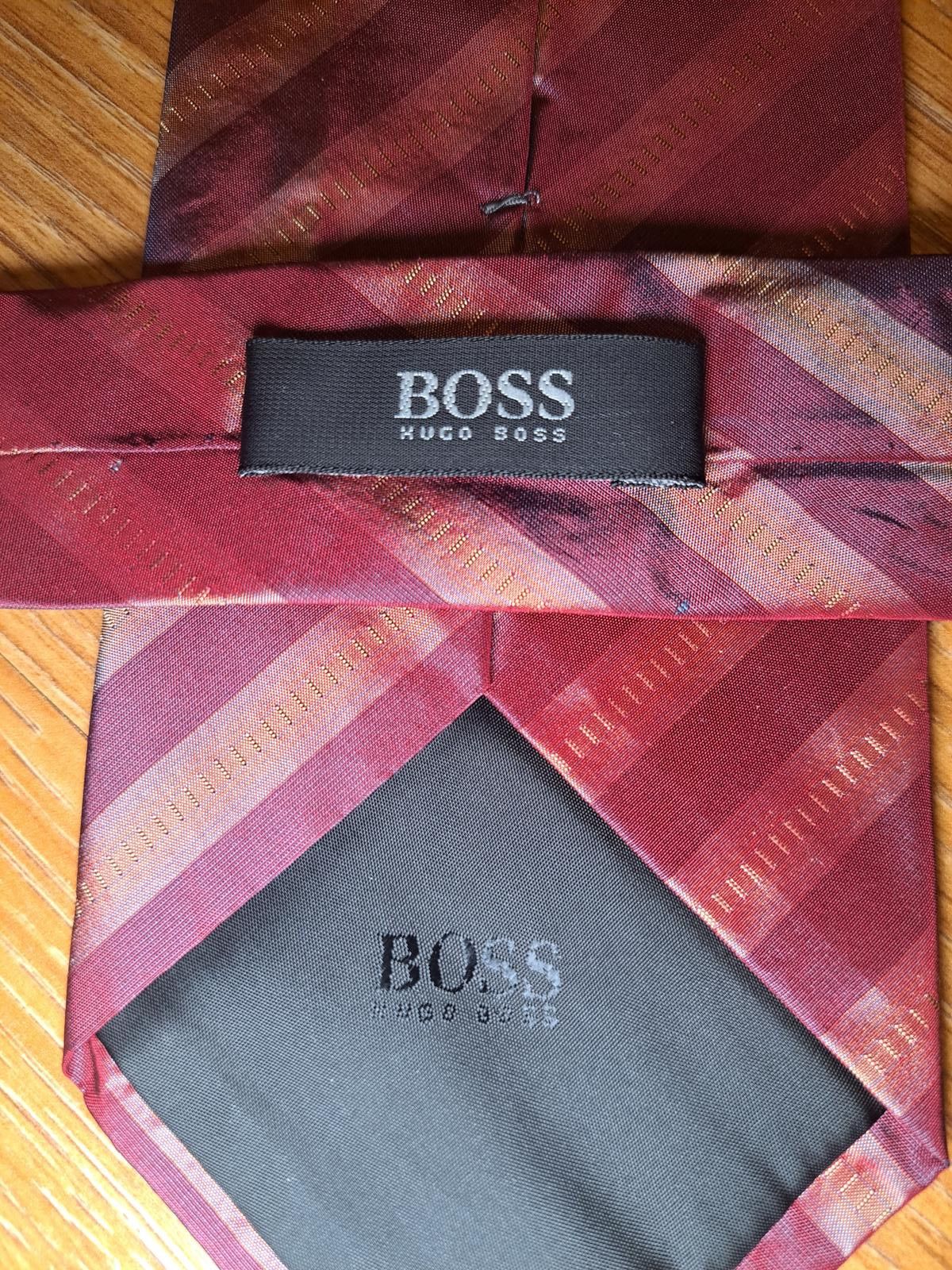 Hugo Boss Hugo Boss 100% Silk Tie Red Striped Made in Italy Necktie Size ONE SIZE - 2 Thumbnail