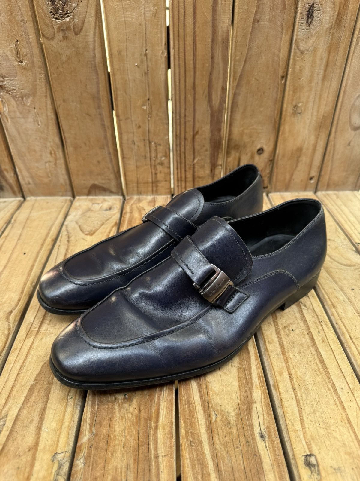 Salvatore Ferragamo Salvatore Ferragamo dark blue Leather shoes Sz USA 7.5 EEE Size US 7.5 / EU 40-41 - 22 Thumbnail