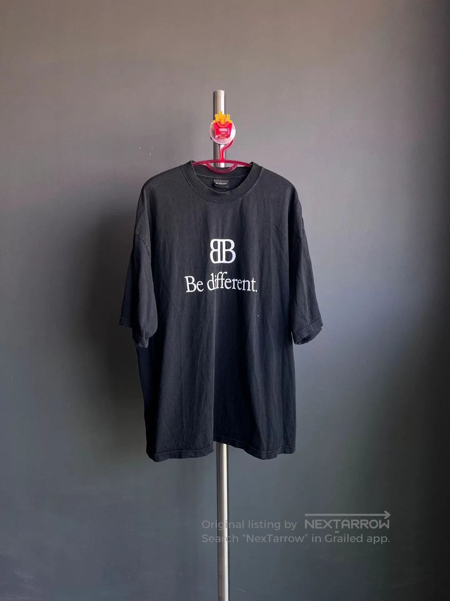 Balenciaga Balenciaga FW22 Be Different 2B Tee. Size US XL / EU 56 / 4 - 1 Thumbnail