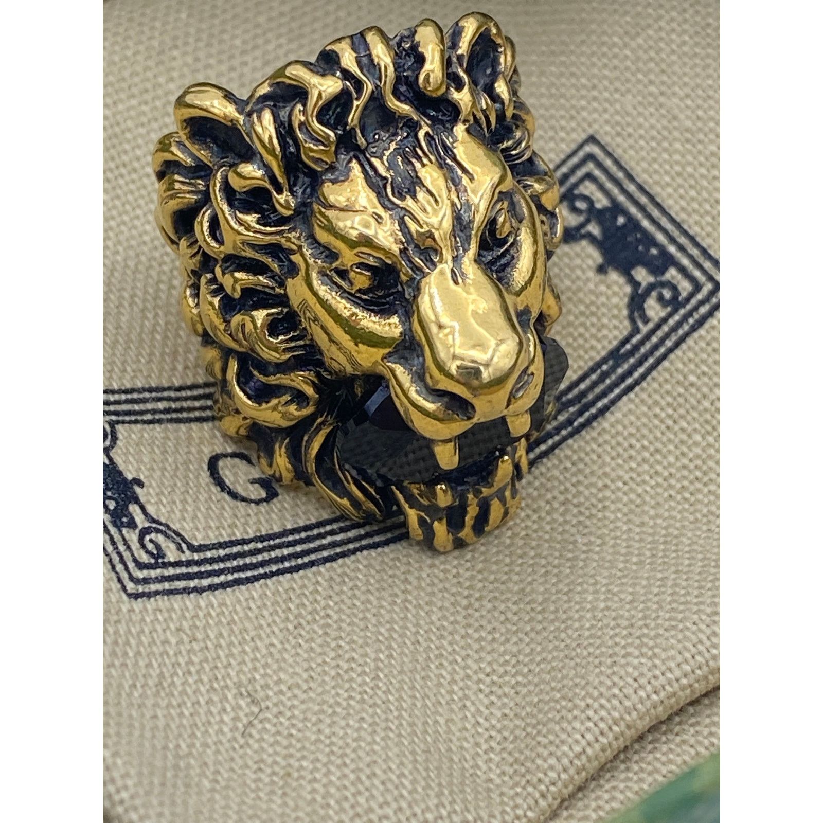 Gucci Gucci Lion Head Ring – Gold-Tone with Black Stone, Size 6 Size ONE SIZE - 2 Thumbnail