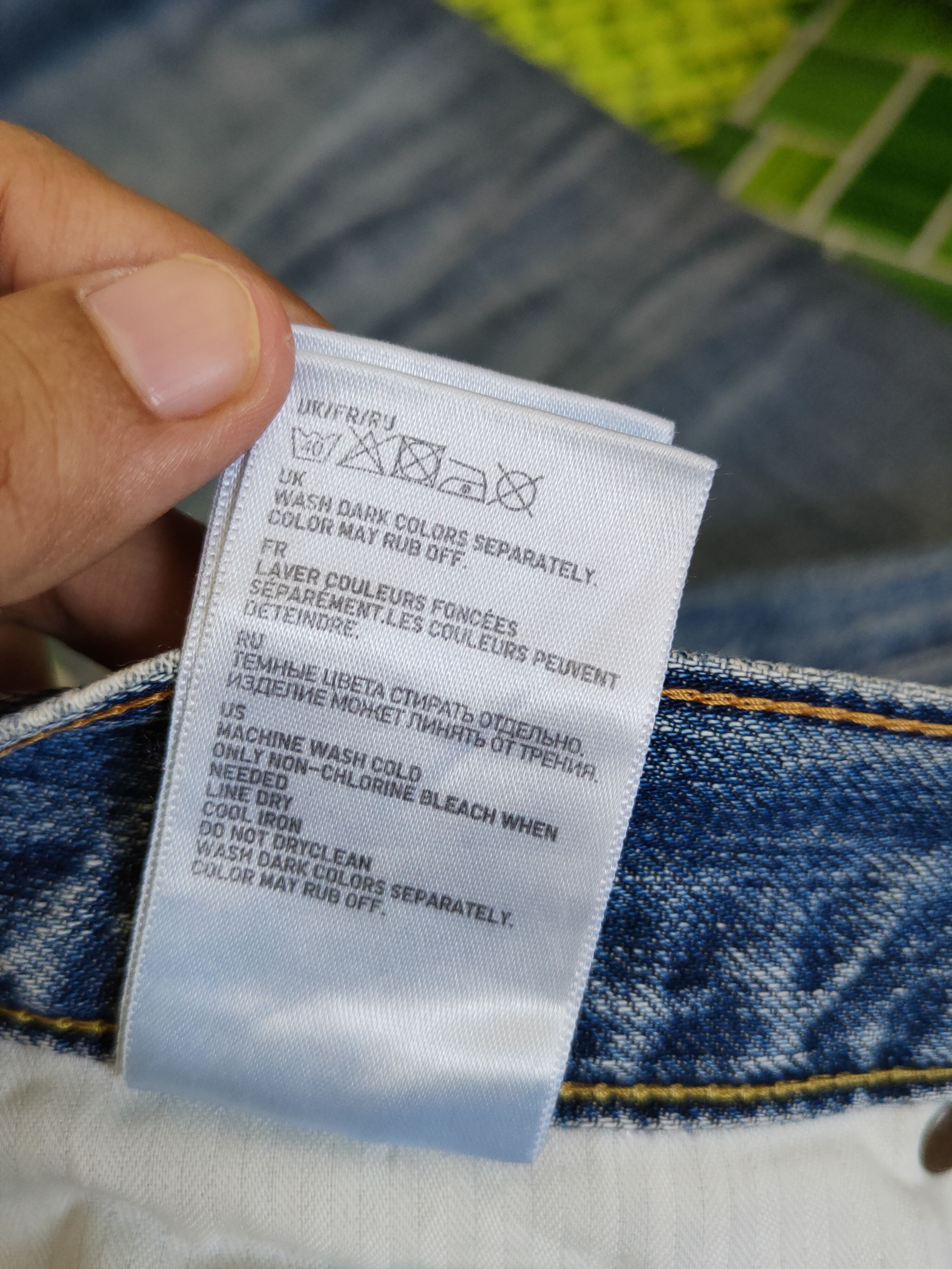 Japanese Brand Uniqlo Blue Faded Distressed Ripped Jeans #S1677 Size US 32 / EU 48 - 14 Thumbnail