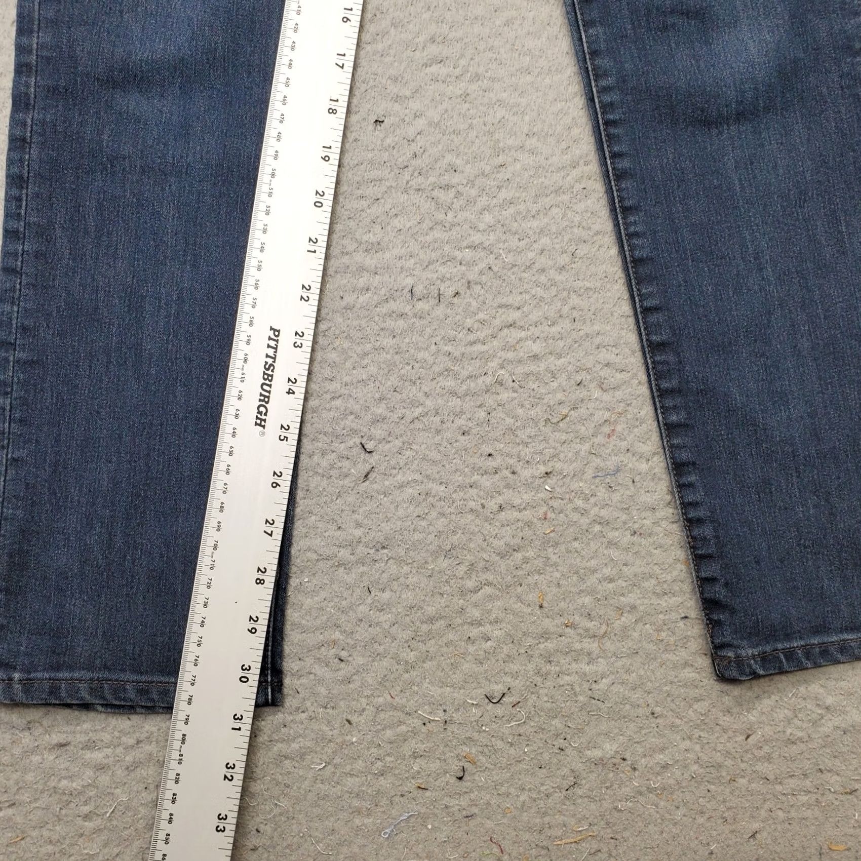 DKNY DKNY Jeans Womens 2 Dark Blue Denim 5 Pocket Skinny Regular Waist 31 Inseam 30.5" Casual Jeans Womens Size 2 Blue Denim Dark Wash Size 26" / US 2 / IT 38 - 4 Thumbnail