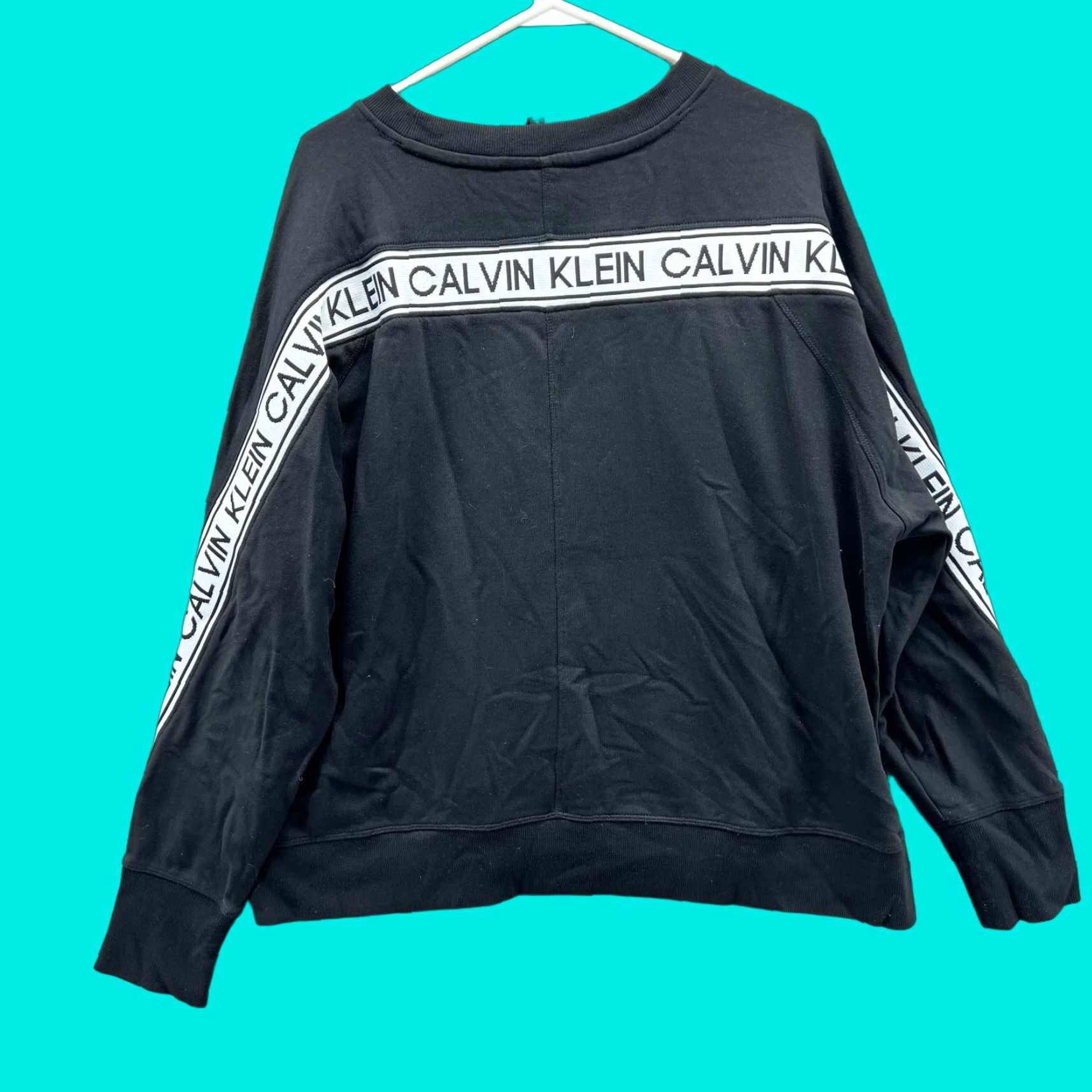Calvin Klein VINTAGE Calvin Klein Sweater Womens 2X Black Crewneck Pullover Fleece Performance Fit Size XXL / US 16-18 / IT 52-54 - 1 Thumbnail