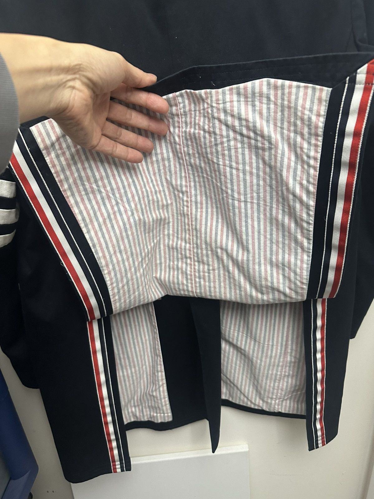 Thom Browne Thom Browne navy chesterfield jacket sz 3 Size US L / EU 52-54 / 3 - 8 Thumbnail