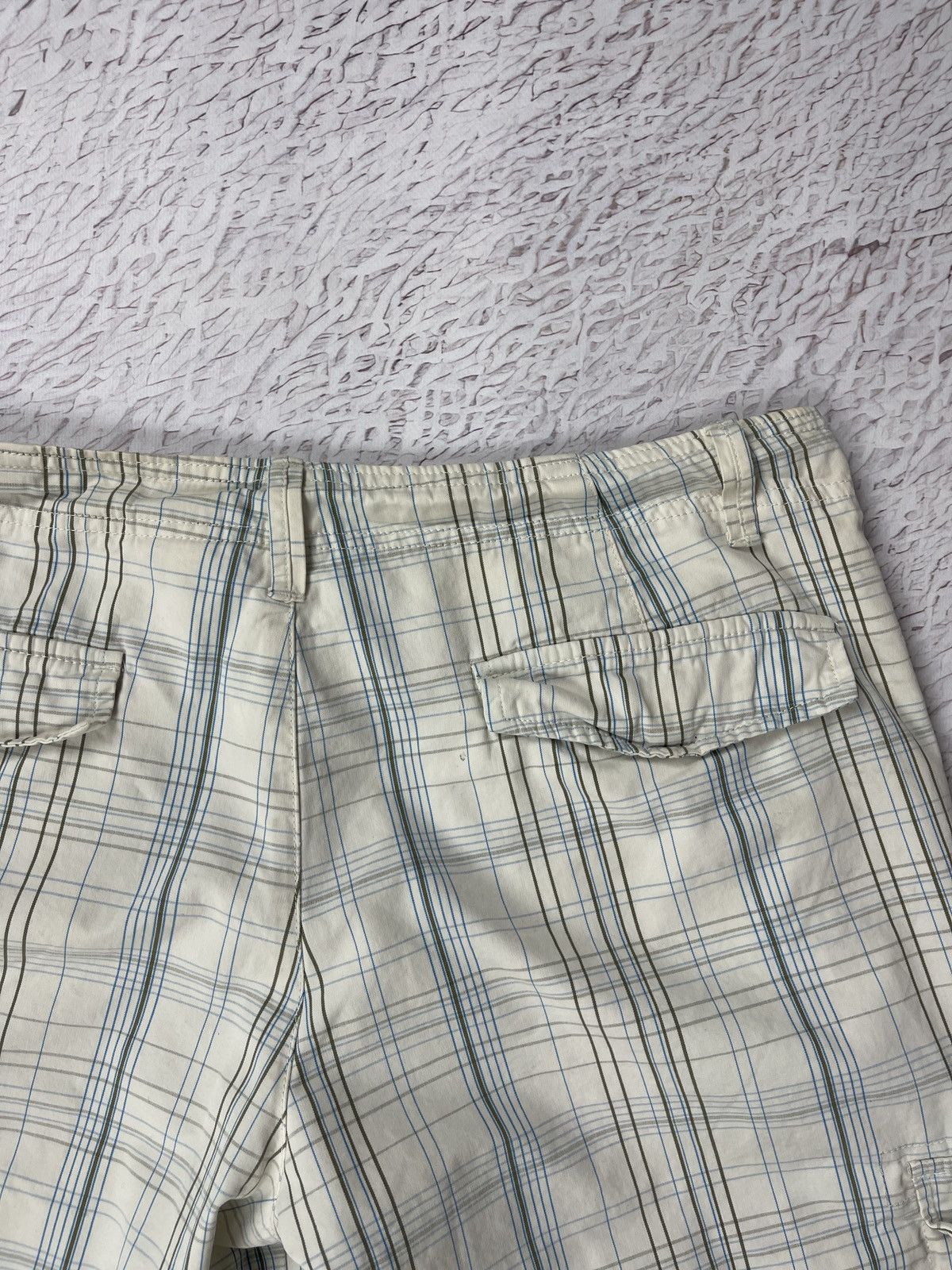 Nike Nike vintage y2k checkered white creamy cargo shorts utility Size US 33 - 13 Thumbnail