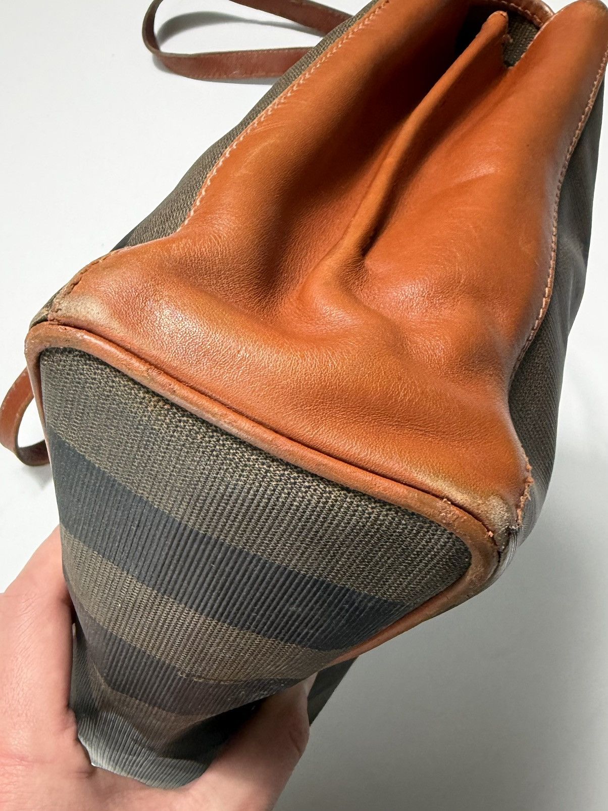 Fendi Vintage Fendi Leather Bag Size ONE SIZE - 8 Thumbnail