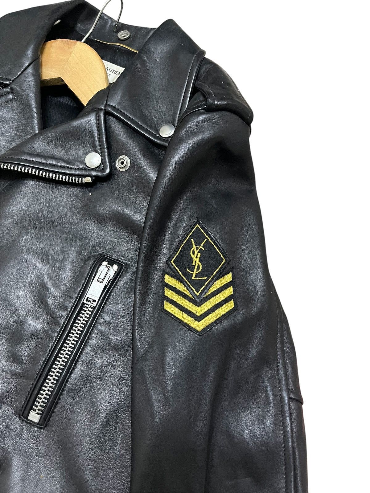 Saint Laurent Paris FW17 Saint Laurent Leather Biker Jacket With YSL Patches Size S / US 4 / IT 40 - 13 Thumbnail
