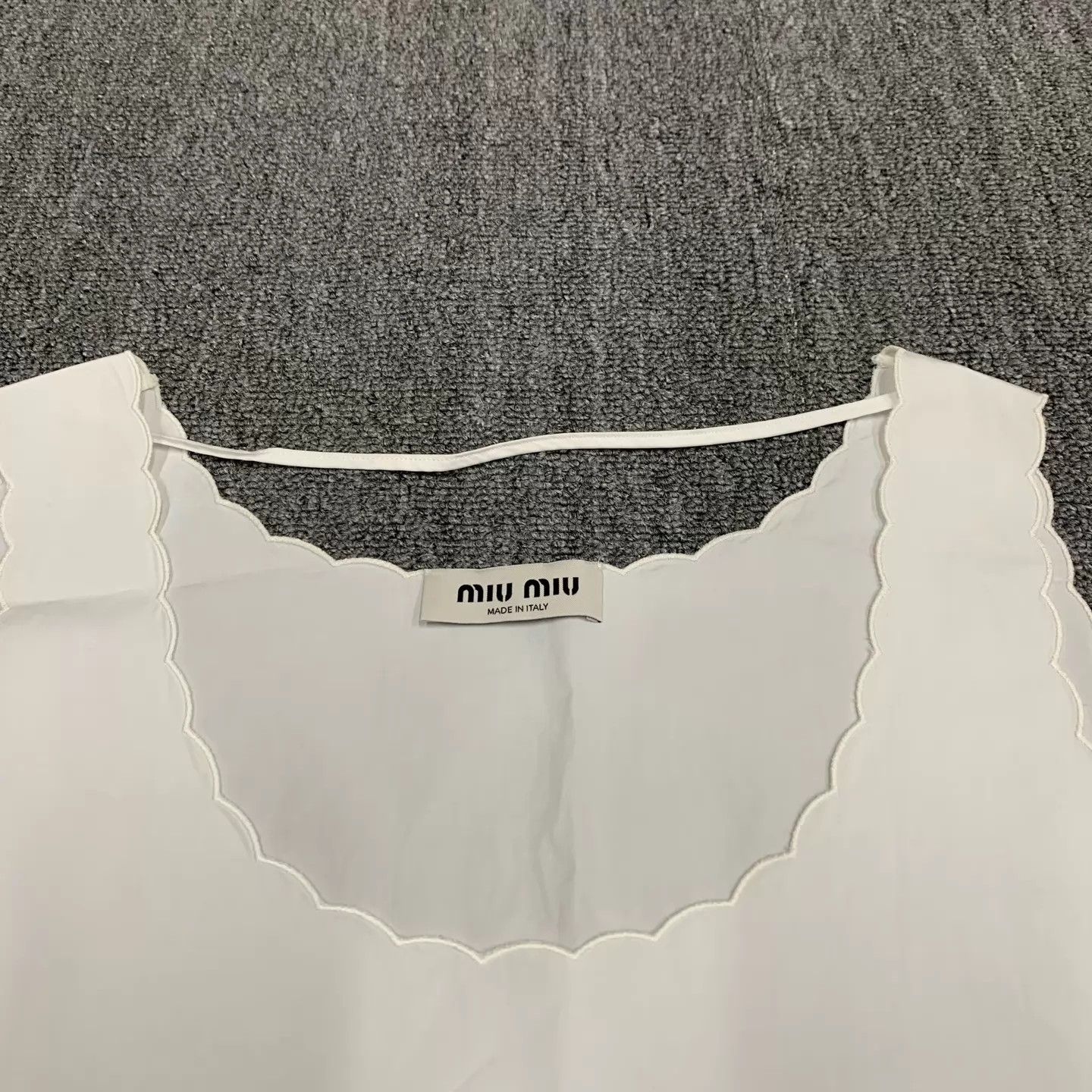 Miu Miu MIU MIU White Embroidered Logo Cami 40 Size S / US 4 / IT 40 - 7 Thumbnail
