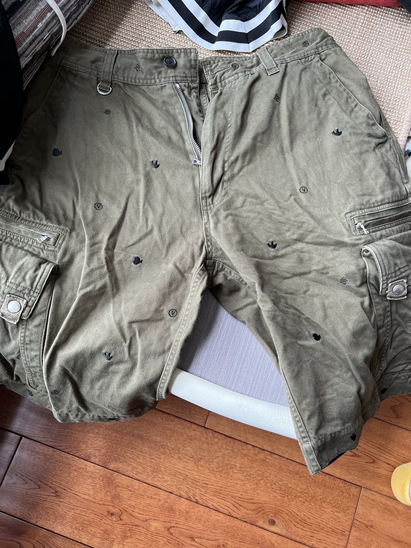 Visvim Visvim sophnet heavy cargo shorts Size US 34 / EU 50 - 1 Thumbnail