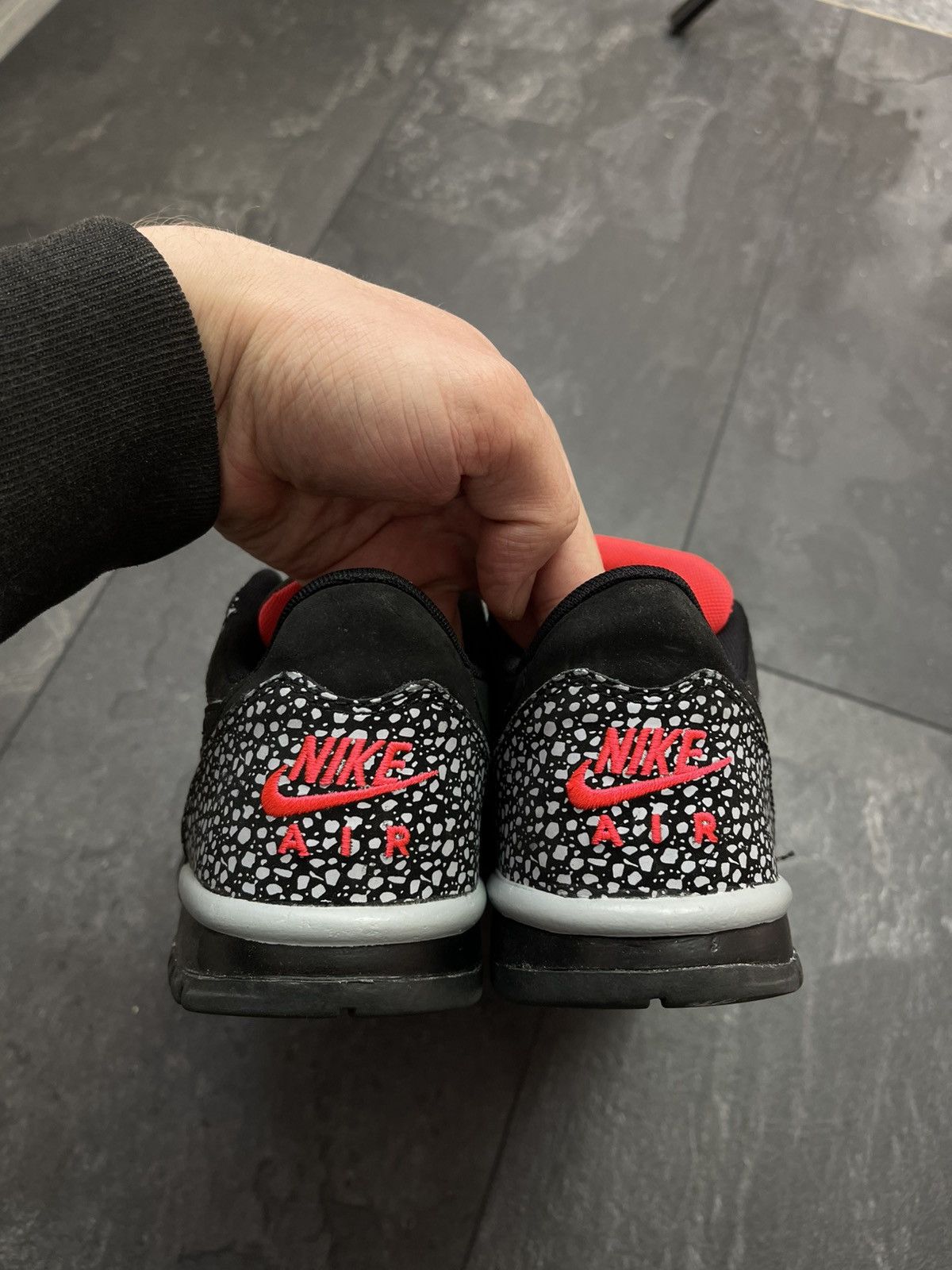 Nike × Streetwear × Vintage Nike Air Trainer 1 Low ST Black Safari Laser Crimson Size US 7 / EU 40 - 10 Thumbnail