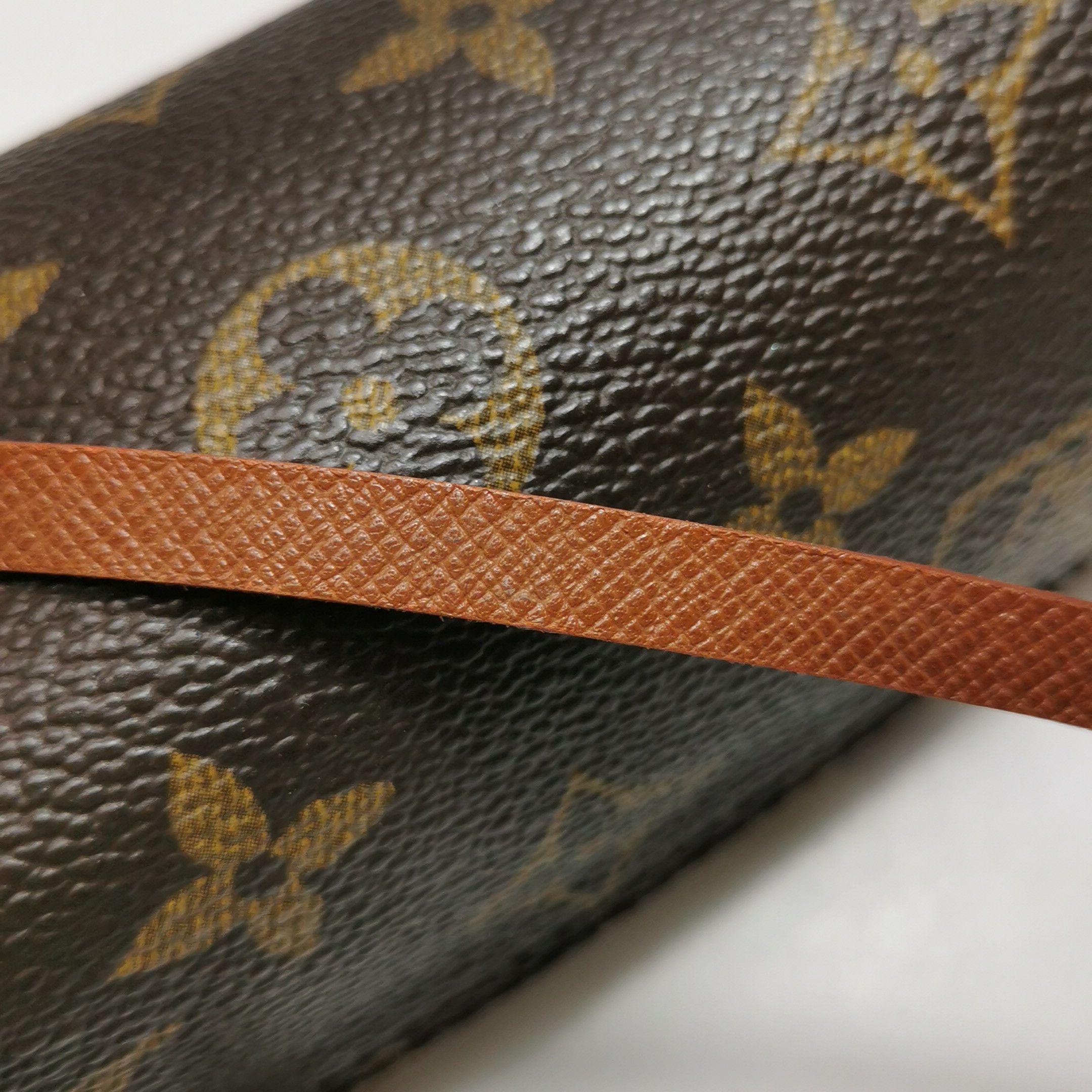 Louis Vuitton Louis Vuitton (LV) Papillon Mini Cowhide Monogram Printed D Size ONE SIZE - 8 Thumbnail