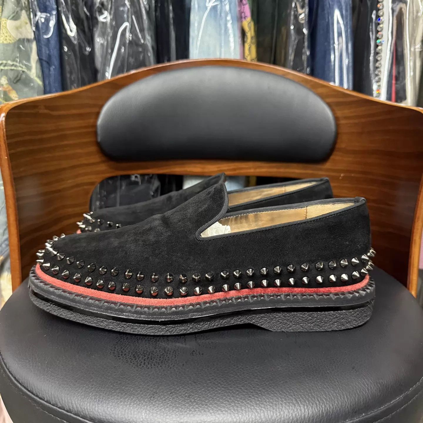 Christian Louboutin Christian Louboutin Black Suede Studs Red Sole 40 Mint Size US 7 / EU 40 - 6 Thumbnail